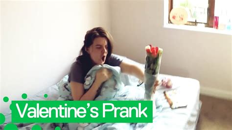 man pranks girlfriend with fake valentines